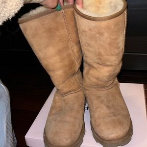 Ugg Essentials